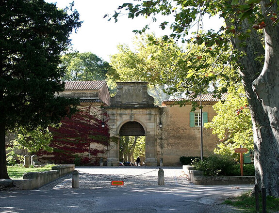 Villeneuvette - Entr&eacute;e du village